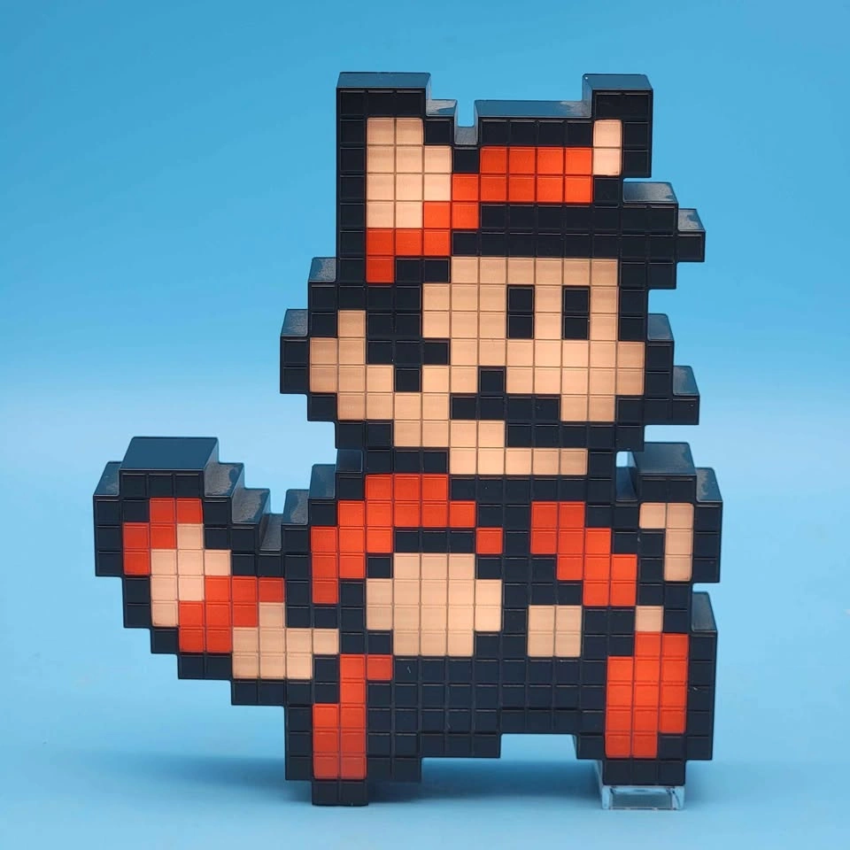 Pixel Pals Super Mario Bros 3 RACCOON MARIO 5.25" Light-Up Figur - photo 3
