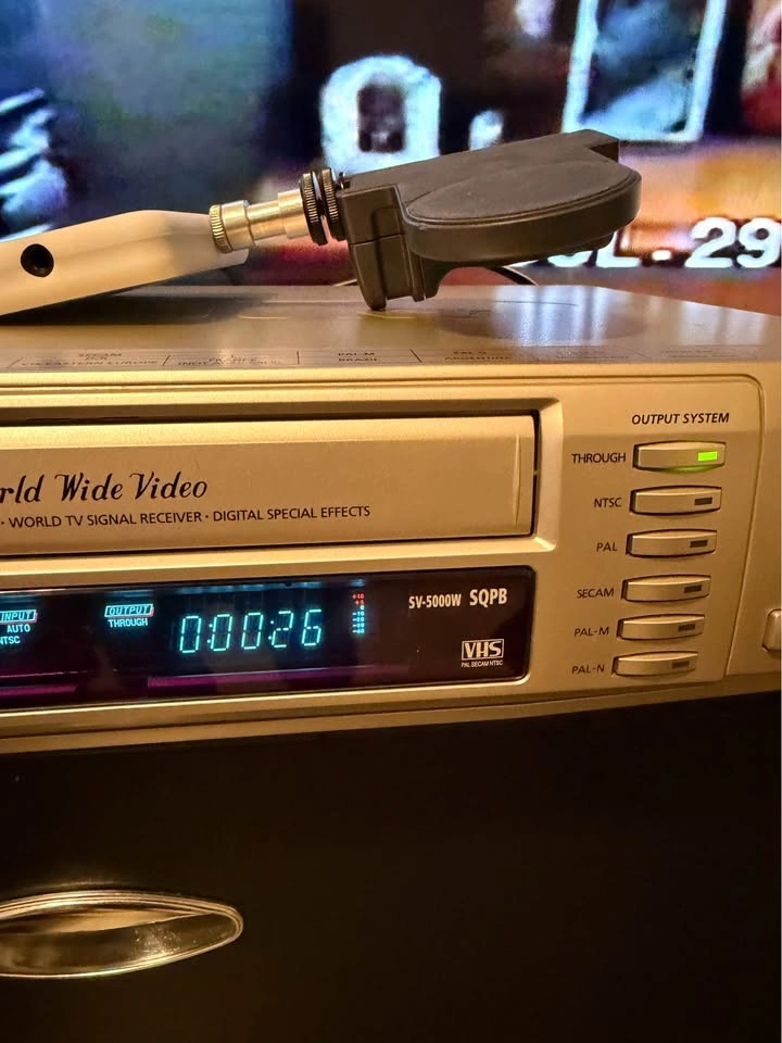 Samsung SV-5000W Multi-System VHS VCR Player w/ Remote - photo 3