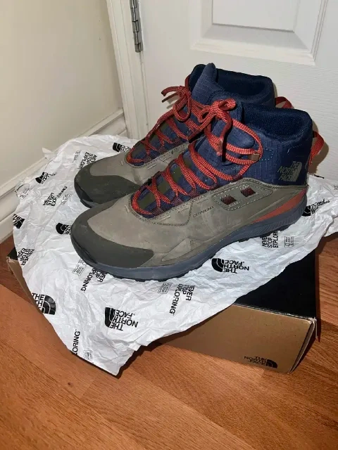 THE NORTH FACE Men's Cragstone Leather Mid Waterproof Hiking Boo - photo 2