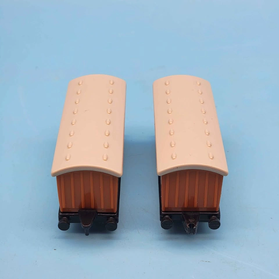 Thomas ANNIE & CLARABEL (1987) Coaches ERTL 1:64 Scale Diecast - photo 4