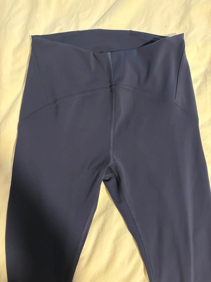 Lululemon Blue leggings. Size 4/6 - photo 2