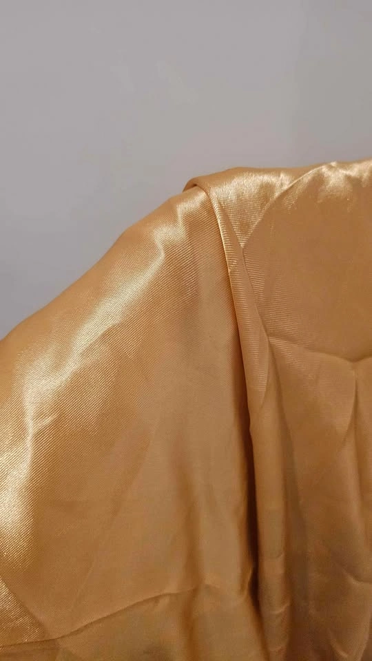 Gold Satin Round Tablecloth 120in/305cm - photo 3