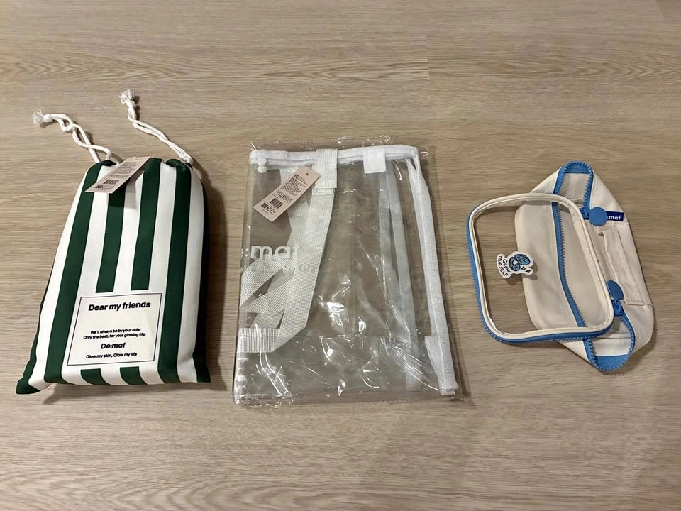 Beach bag, beach towel, pouch