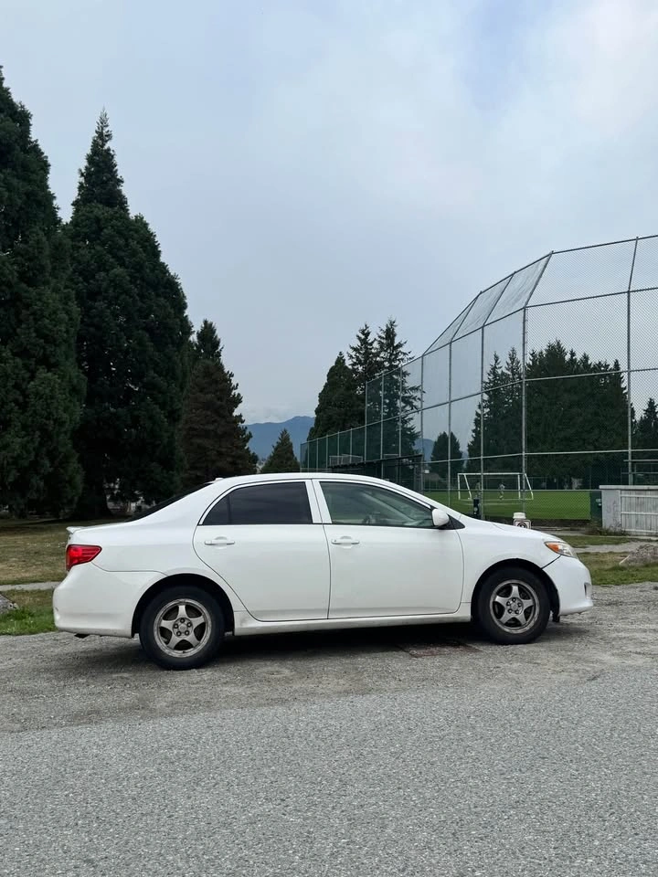 2009 Toyota Corolla - photo 3