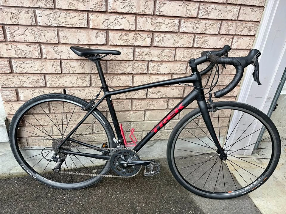Trek Domane 54cm Medium Road Bike