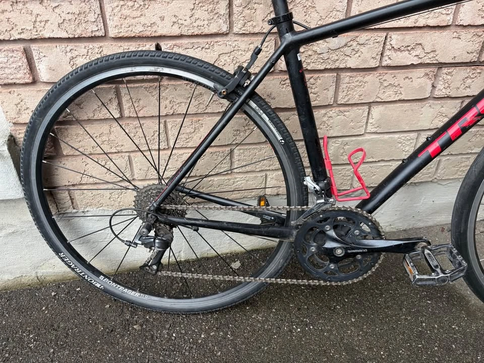 Trek Domane 54cm Medium Road Bike - photo 3