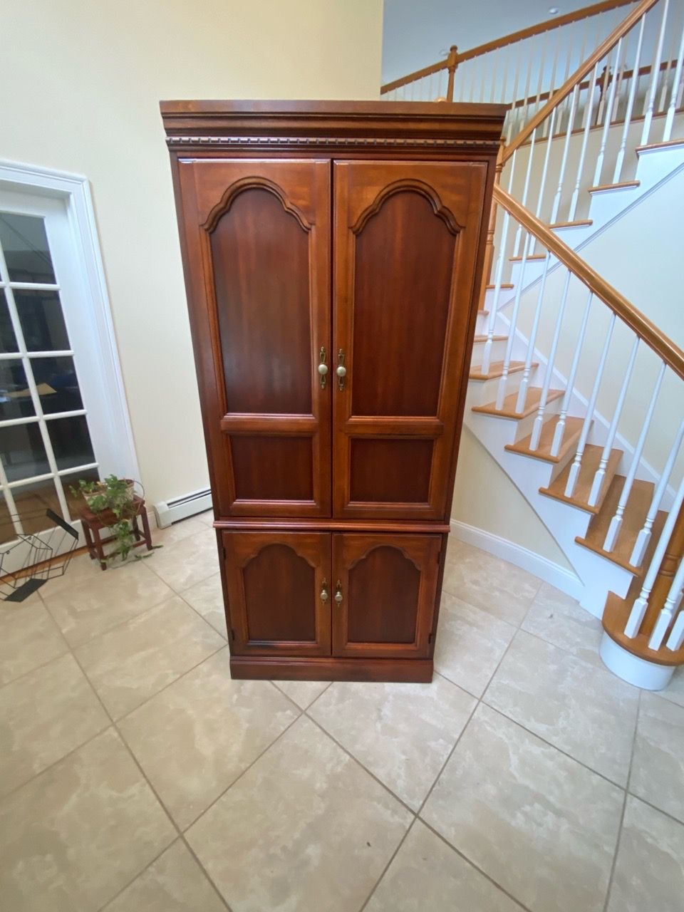 Queen Ann Style Solid Wood Entertainment Armoire