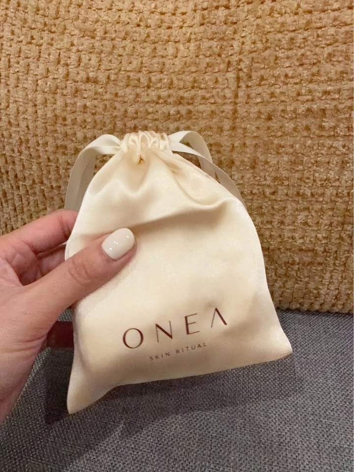 The ONEA Silk Sleep Eye Mask – Soft, Comfortable & Gift-Ready - photo 2