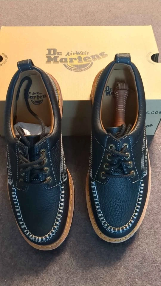 Dr. Martens Lowell Padded Collar Shoes size 9 men - photo 5