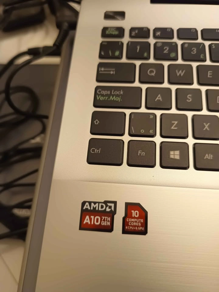 Asus X555Q AMD A10 16GB RAM 500GB SSD Windows 11 - photo 3