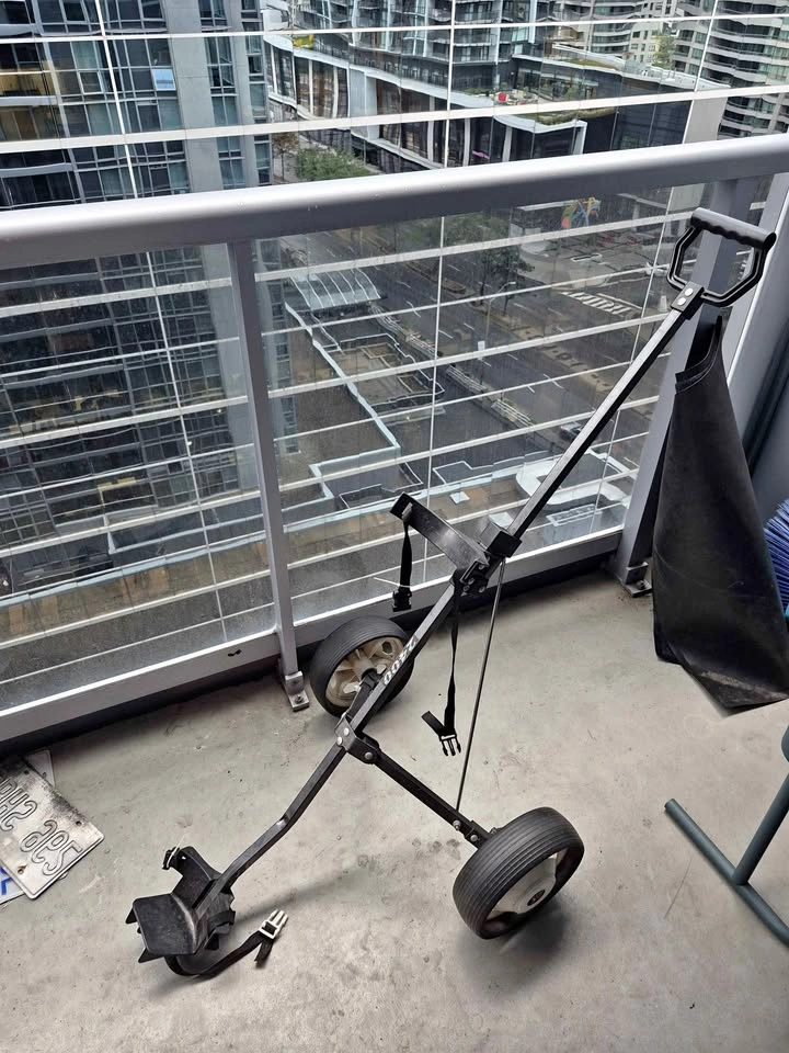 Golf pull cart
