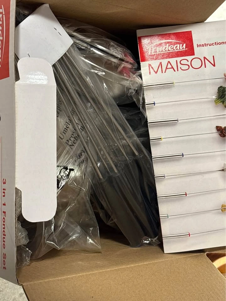 Brand New Trudeau Maison Kayla 3-in-1 Fondue Set (11-Piece) - photo 2