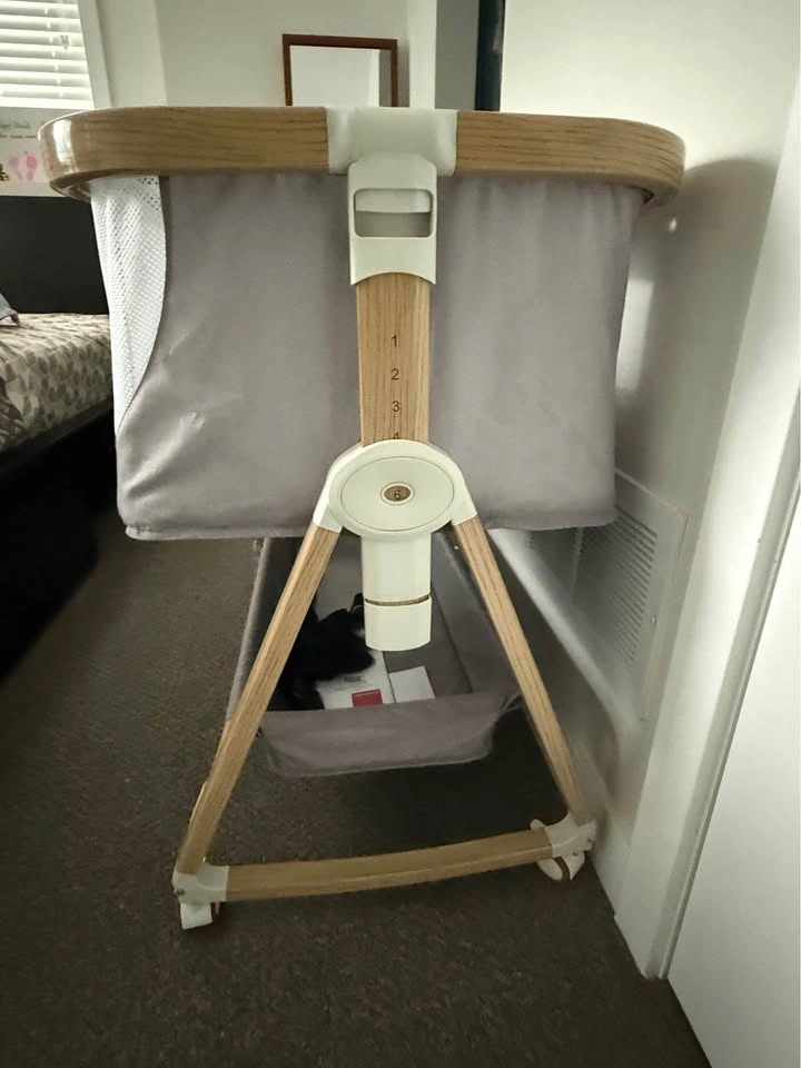3 in 1 Baby Bassinet with Waterproof sheet and 4 sheets - photo 2
