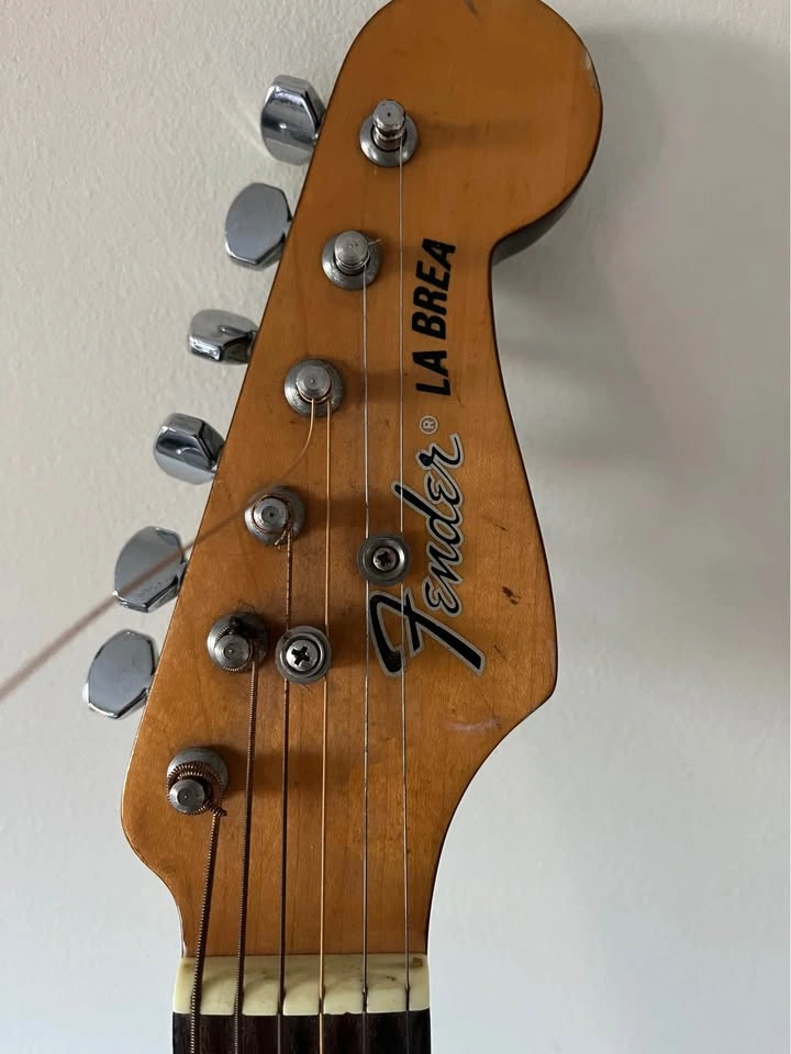 Fender La Brea acoustic guitar 1986 - photo 2