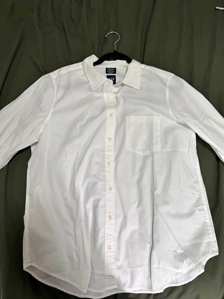 GAP Perfect Shirt Size Large