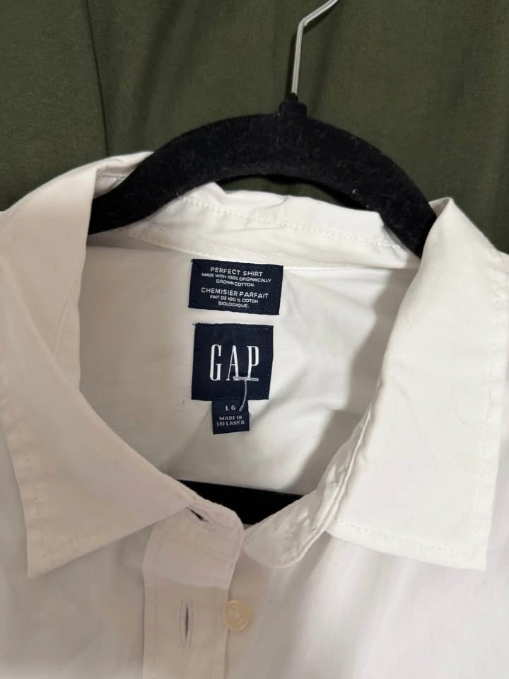 GAP Perfect Shirt Size Large - photo 2