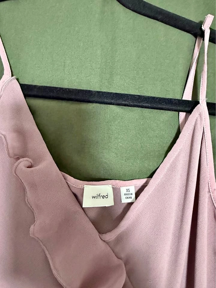 Aritzia tops