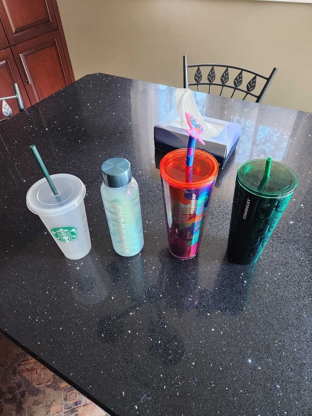 Starbucks Plastic Cold Cup - photo 4