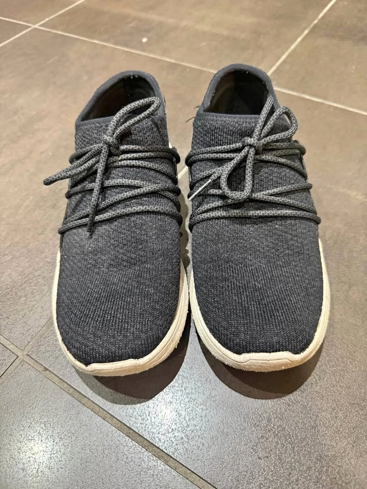 Vessi water proof shoe - size 7