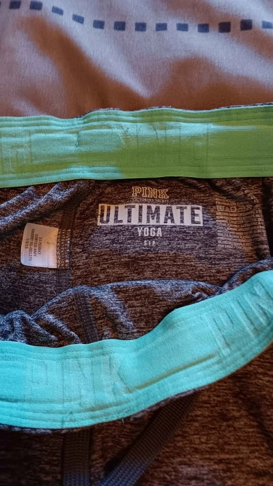 PINK Victoria's Secret Ultimate Yoga Joggers size small - photo 3