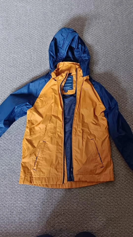 Mountain Warehouse Waterproof Lightweight Jacket size 9/10