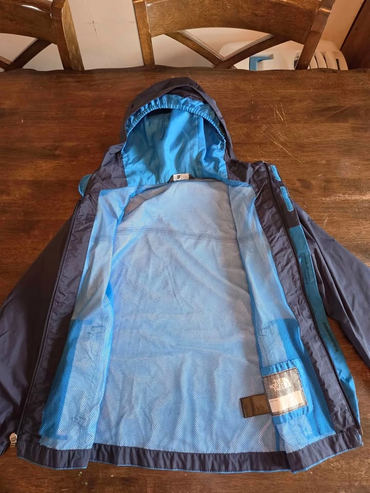 The North Face DryVent Rain Jacket size 7/8 - photo 3