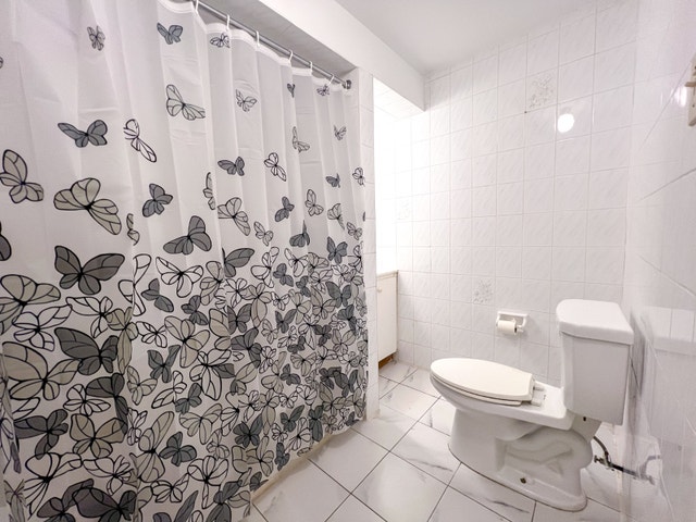 2-Bedroom Basement apartment in Scarborough - photo 5