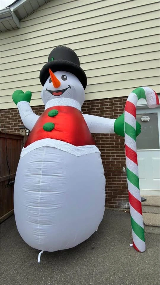 12ft Inflatable outdoor Christmas Snowman - photo 4