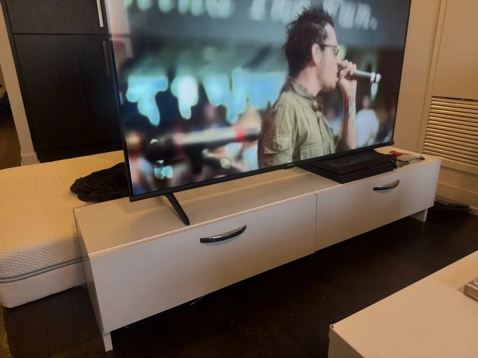 TV stand 140x32cm - photo 2