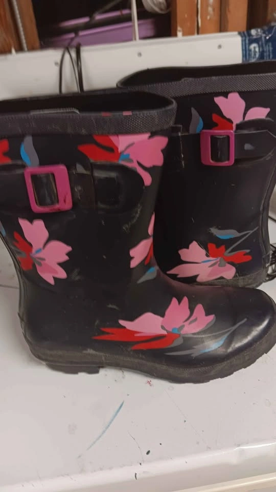 Floral Rain Boots size 8 - photo 3