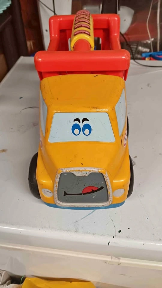 Little Tikes Dump Truck