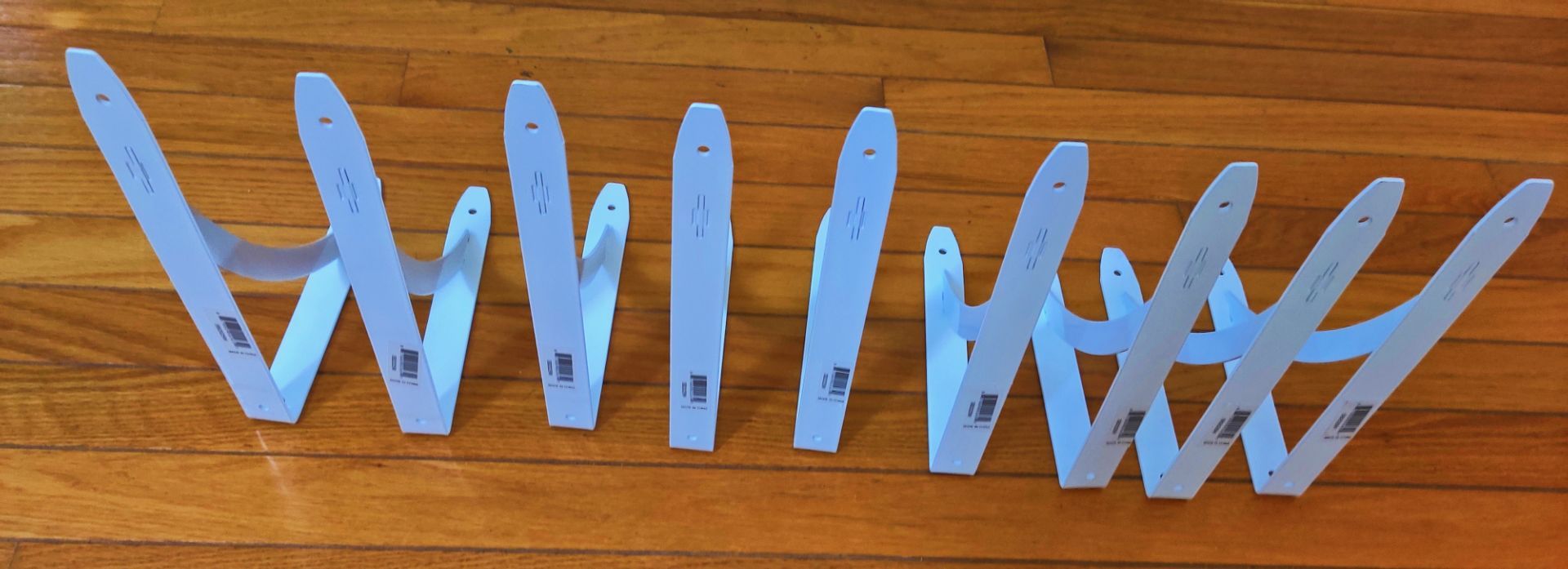 NEW Set of 9 White Metal Shelf/Cabinet Brackets - photo 3