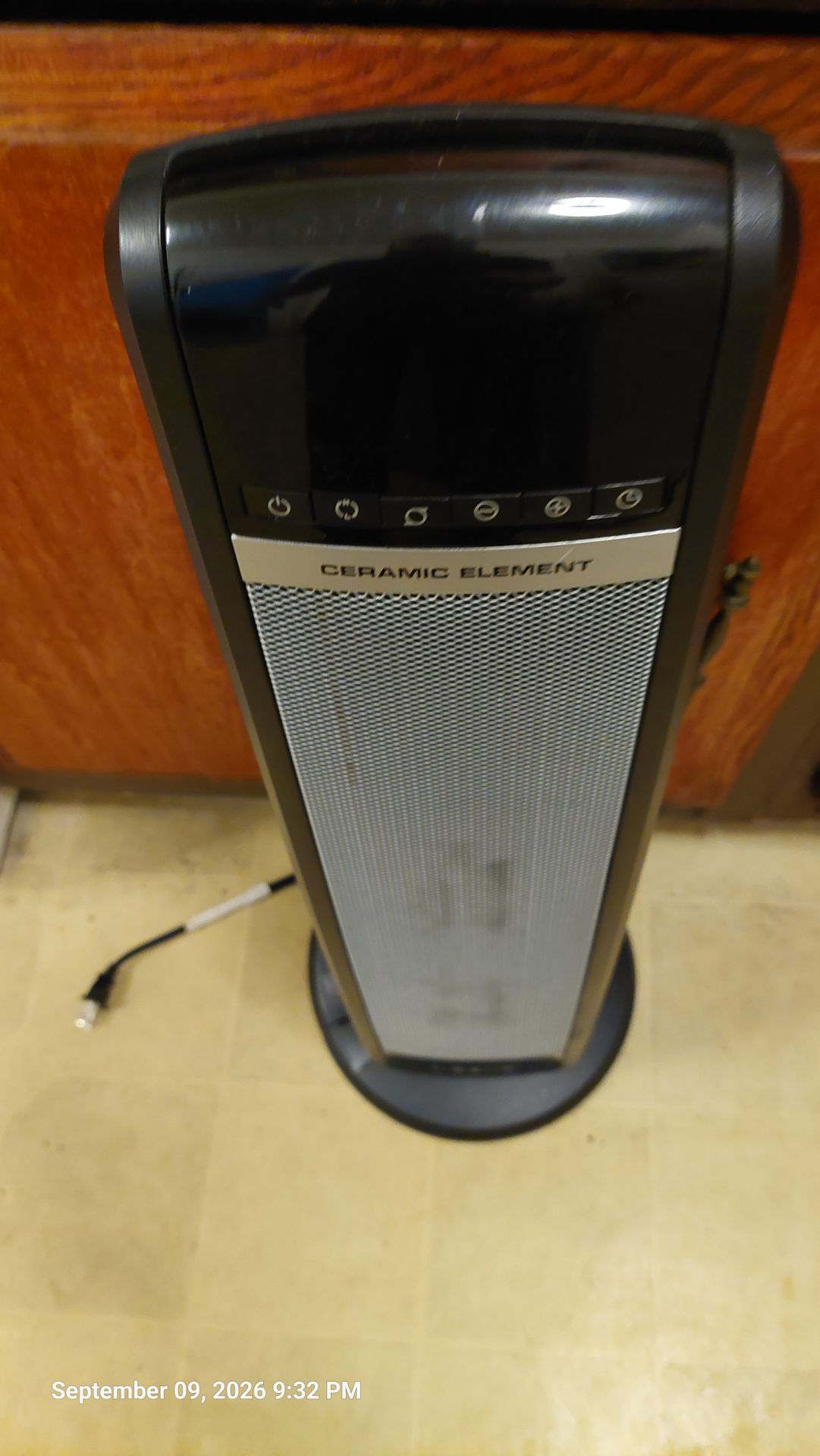 Lasko Ceramic Element Tower Heater - photo 2
