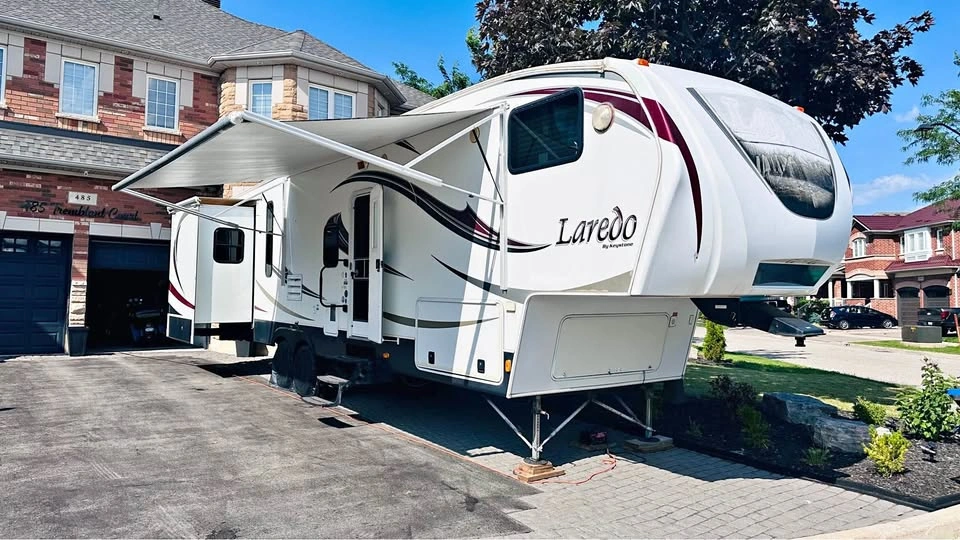 2012 keystone Montana 5th wheel