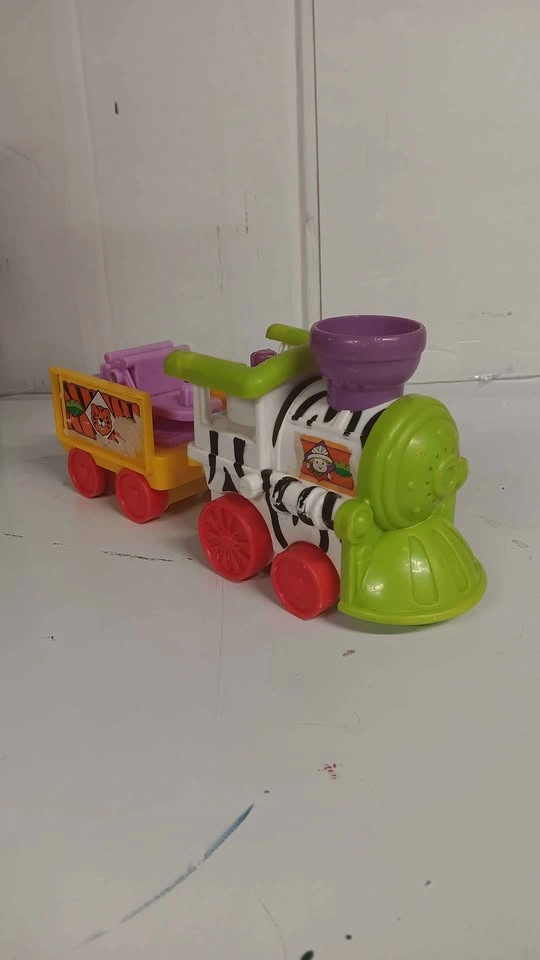 Fisher-Price Little People Zoo Train - photo 2