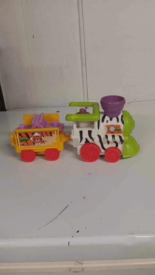Fisher-Price Little People Zoo Train - photo 3