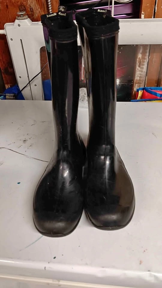 Kamik Black Rubber Rain Boots Size 6