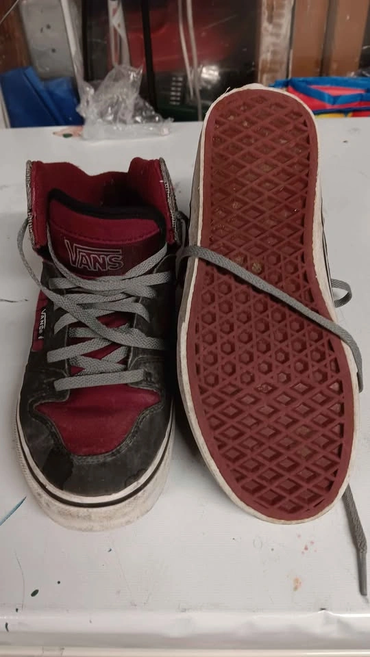Vans High Top Skate Shoes Burgundy and Black size 4 - photo 3