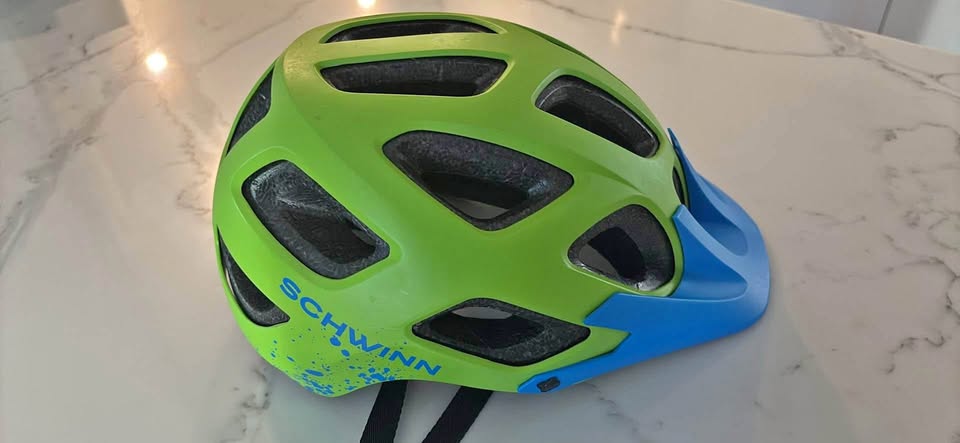 Schwinn bicycle helmet - youth size