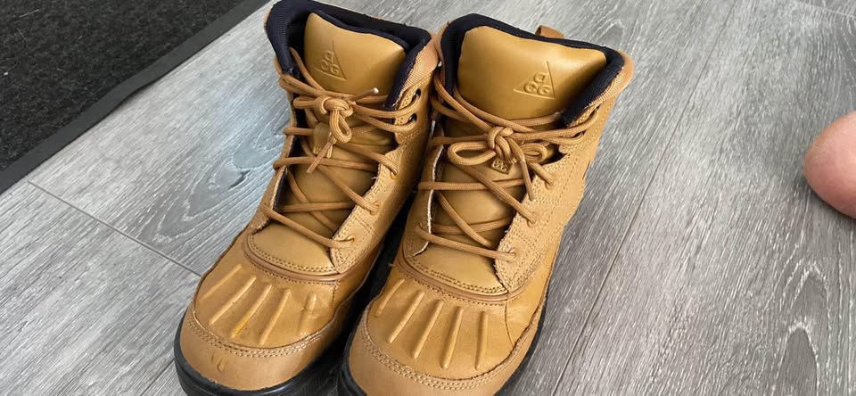 Nike ACG youth size 3 - photo 4