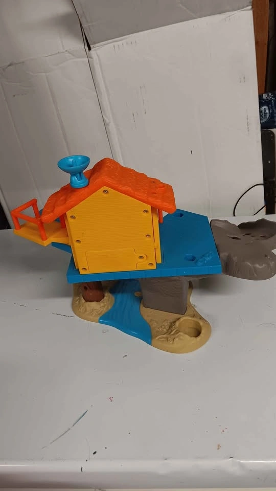 Fisher-Price Dora the Explorer Animal Rescue Center Playset - photo 2