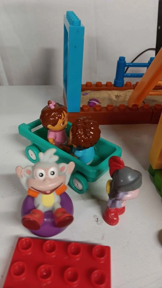 LEGO Duplo Dora the Explorer Playground Set - photo 3