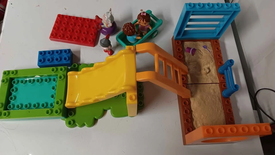 LEGO Duplo Dora the Explorer Playground Set - photo 4