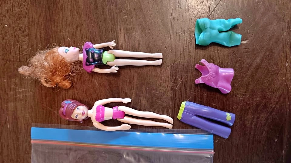 Polly Pocket Dolls and Accessories Lot