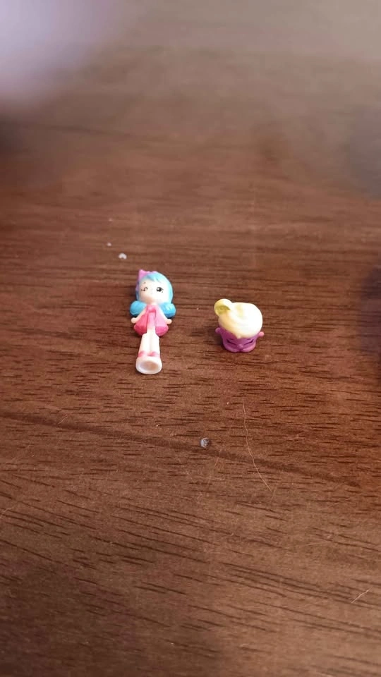 Moose Toys Shopkins Lil' Secrets Secret Lock Bakery Playset - photo 5