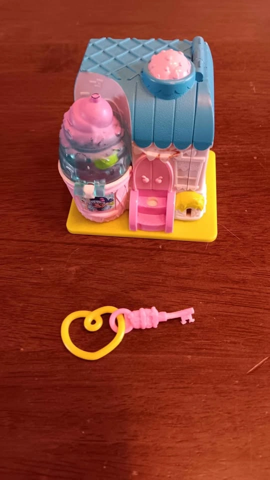 Shopkins Lil' Secrets Secret Shop Playset - photo 2