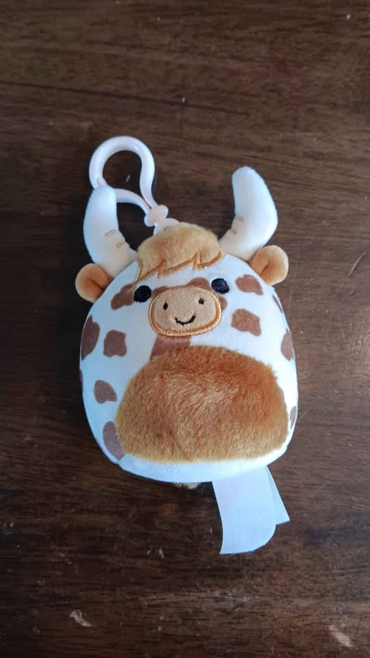 Squishmallows Shep the Highland Cow Clip Keychain - photo 3