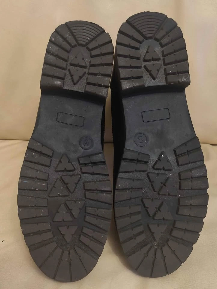 Old Navy Boots Size 8 - photo 4