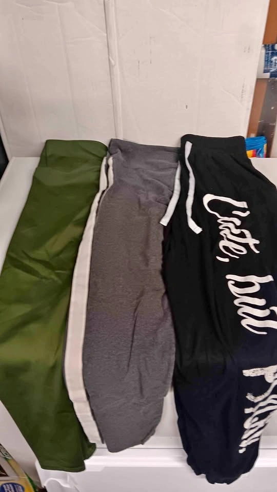 Ardene and Tna Joggers and Leggings Bundle size S