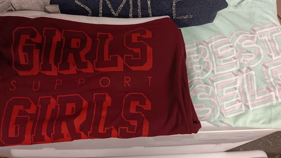 Girls' T-Shirt long sleeve Bundle size 12-14 - photo 3